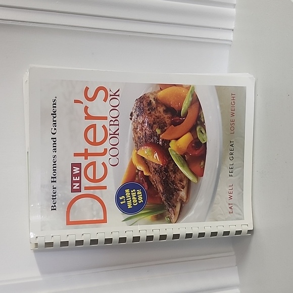 Better homes and gardens, new dieters cookbook. - Picture 1 of 4